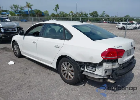 2015 Volkswagen Passat 1.8T Wolfsburg Edition from USA, damaged, VIN 1VWAS7A38FC019092